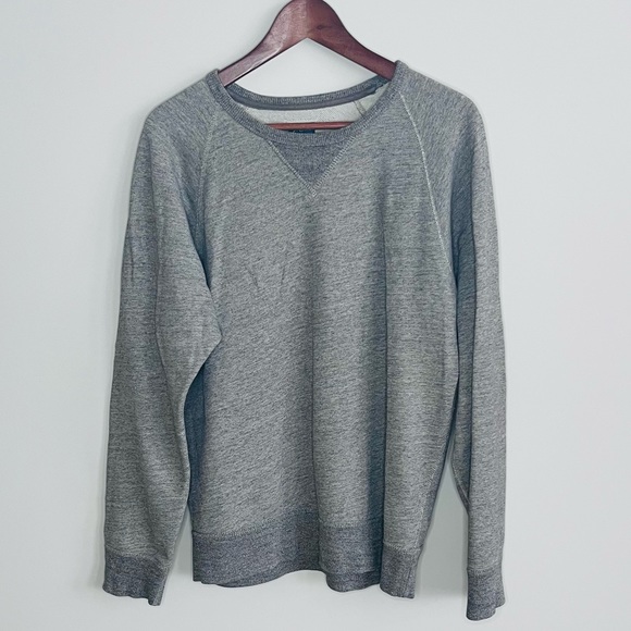 2 sweaters both small - Picture 5 of 7